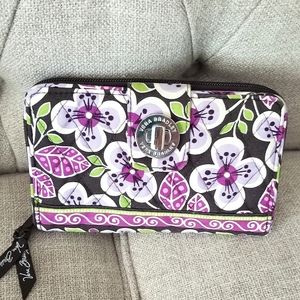 Vera Bradley wallet